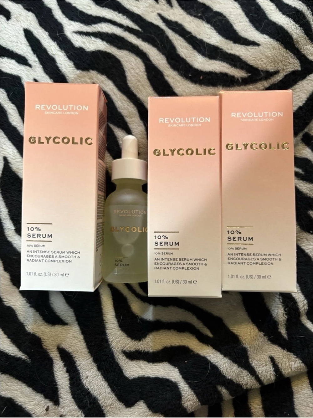 Revolution Glycolic 10% Serum - Pink Gradient & Gold Text